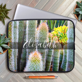 Grönt fuzzy cacti-foto lägga till ditt namnskript laptop fodral