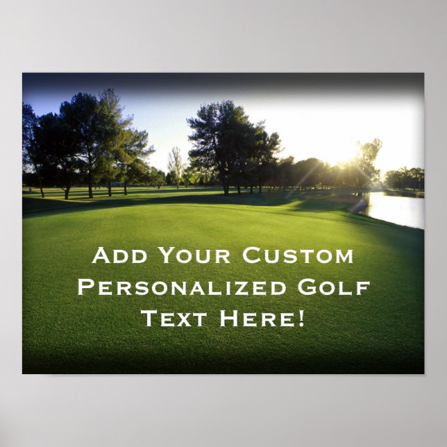 Grönt Golf Course at in Dawn Poster (Framsidan)