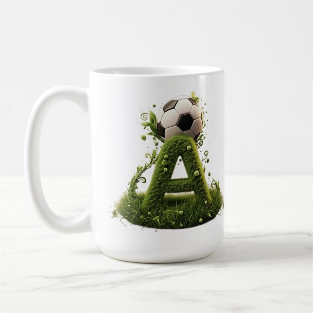Grönt gräs Brev A Topiary Med Fotboll Kaffemugg (Vänster)