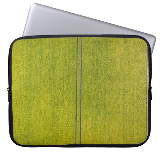 Grönt gräs fält laptop fodral (Framsidan)