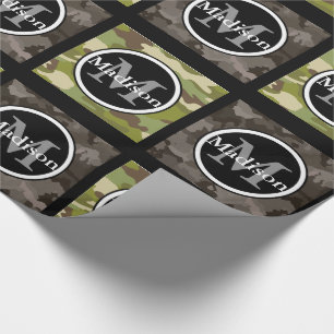 Grönt- & gråttkamouflage w/Name & Monogram Presentpapper