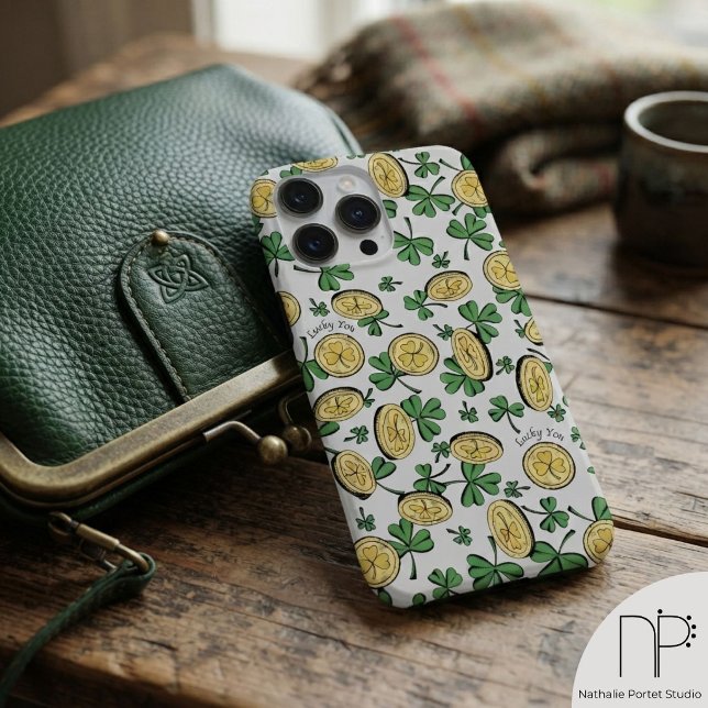Grönt Guld St Patricks Shamrock Lucky You  (Green Gold St Patricks Shamrock Lucky You iPhone 14 Pro Max Case with hand-drawn ink art)