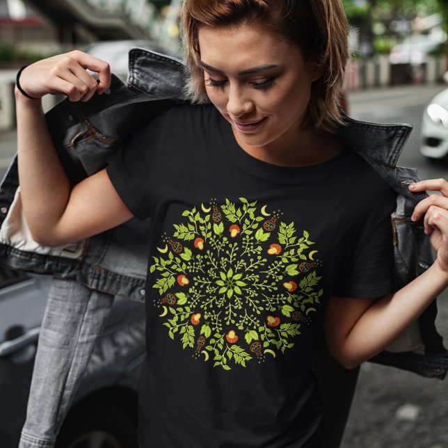 Grönt häxpoppssvamp lövs plantor mandala t shirt (Skapare uppladdad)