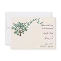 Grönt hjärtträd på elfenbensfärgad Spara datum-kor