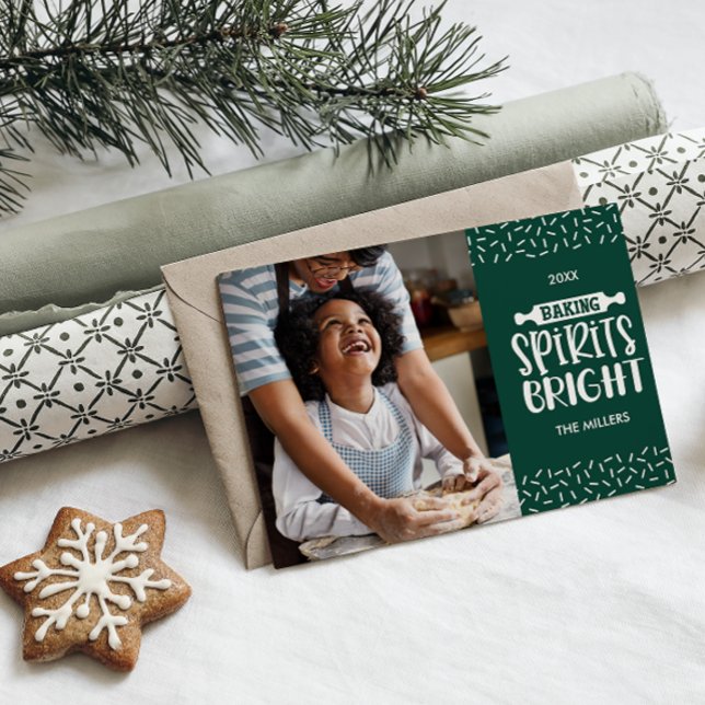 Grönt | Julbägare Sprider Bright Photo Julkort (GREEN PALETTE CONFETTI BAKING SPIRIT BRIGHT COOKIES CHRISTMAS PHOTO CARD AFFORDAMLE DIGITAL)