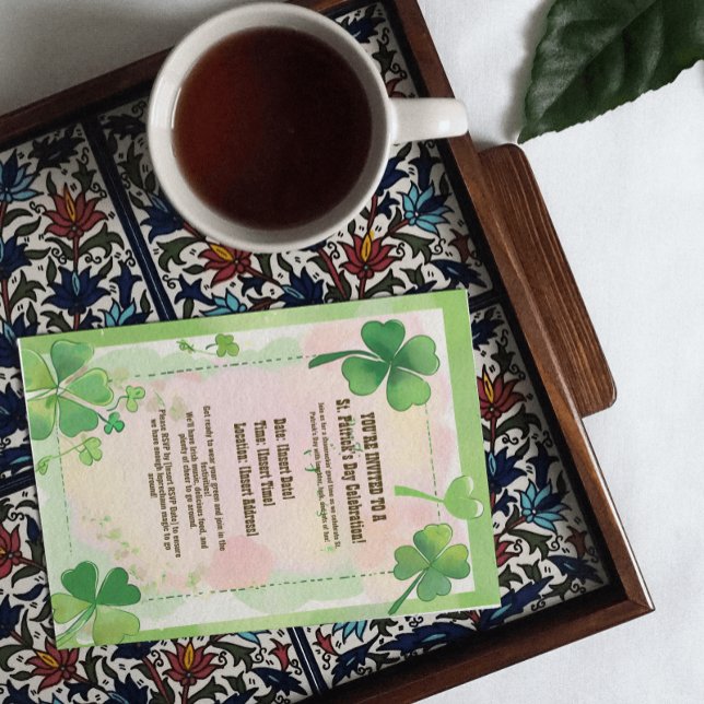 Grönt Klöver Shamrock Background St. Patrick's D. Inbjudan (Green Clovers Shamrock Background St. Patrick's D Invitation)