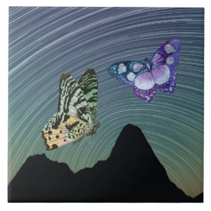 Grönt Lila Butterflies och Spinning Milky Way Kakelplatta