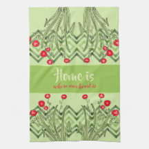 Grönt med röd blommigt