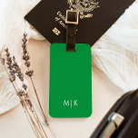 Grönt | Modern monogram Bagagebricka<br><div class="desc">Den här moderna bagageteckendesignen har en färgstark bakgrund med stark grönt,  med initialer i fet vit text för ett enkelt utseende och snyggt,  men ändå professionell.</div>