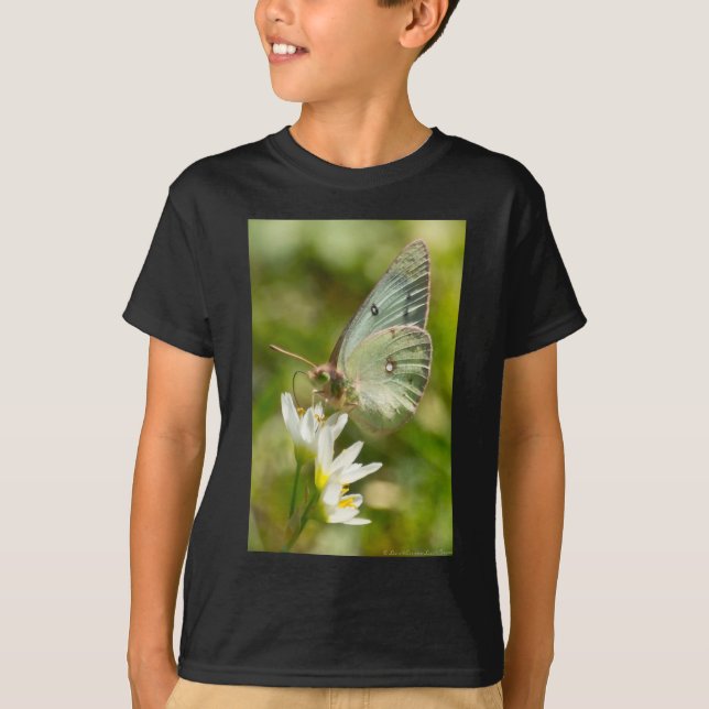 Grönt Moth on False Garlic Apparel and Gifts T Shirt (Framsida)