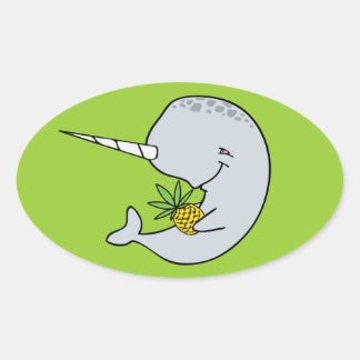 Grönt Narwhal Stickers Ovalt Klistermärke