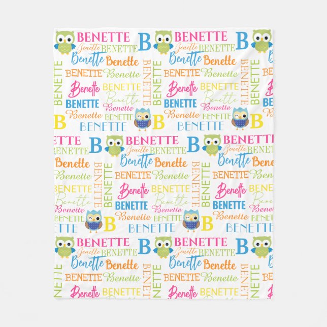 Grönt och blått Uggla med Namn och monogramkollage Fleecefilt (Framsidan)