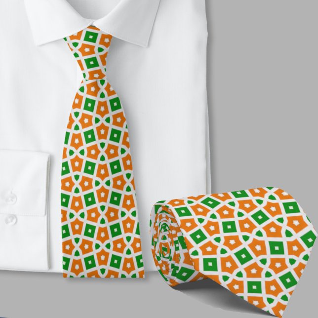 Grönt och orange geometriskt mönster Irländskt  Slips (Skapare uppladdad)