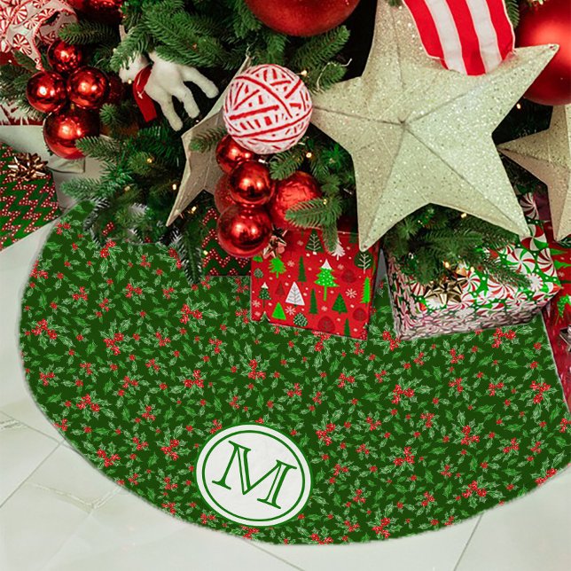 Grönt och Red Holly Berry Personlig Monogram Julgransmatta Borstad Polyester (Skapare uppladdad)