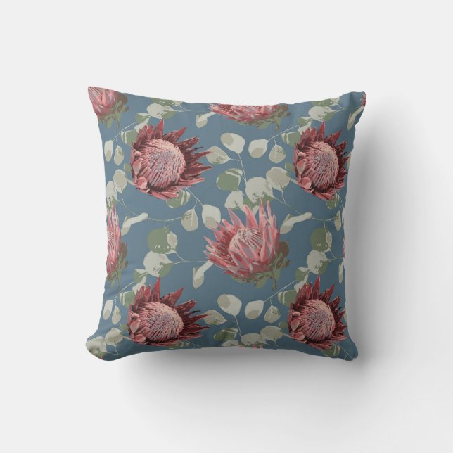 Grönt och Rosa Protea på Grått Blue Accent-kudde Kudde (Framsida)