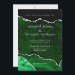 Grönt och Silver Glitter Agate Geode Bröllop Inbjudningar<br><div class="desc">Elegant väcker inbjudan till geodesbröllop i emerald grönt och silver faux glitter färg.</div>