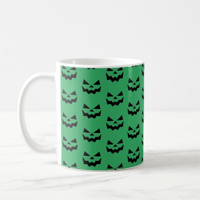 Grönt och svartvit Jack-o-lantern pumpa ansikte Kaffemugg (Vänster)