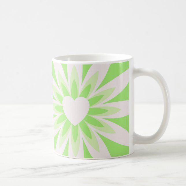 Grönt- och vitblomman med hjärtamönster planlägger kaffemugg (Höger)