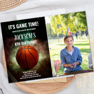 Grönt och White Cloud Basketball Birthday Inbjudningar