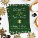 Grönt Peace Joy Kärlek Snowflake Typography fet fo Julkort<br><div class="desc">"Fred, glädje och kärlek." En roligt, lekfull, guld-folie och vit snöflingillustration och modern typografi på en rik, djup mörk grönt marmorbakgrund hjälper dig att sätta dig in i julhelgen. Ytterligare vit snöflingor och konfekti ger ram kortet. En vit och faux guld-snöflingan mönster täcker den djupa mörk grönt marmorfärgen på baksidan....</div>