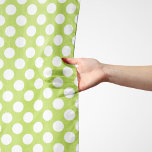 Grönt Polka dots, Polka Dot Mönster, Dit, Dit Sjal<br><div class="desc">Cute,  roligt och adabel polarprick mönster i grönt och vitt färg. Modern gåva och trendig,  perfekt för polka dots älskare i ditt liv.</div>