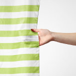 Grönt Rand, Vita Rand, Stripe Mönster Sjal<br><div class="desc">Elegant,  snyggt och sofistikerat rand i grönt och vitt färg. Modern gåva och trendig,  perfekt för rand älskare i ditt liv.</div>