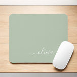 Grönt Sage Girly Script Monogram Namn Modern<br><div class="desc">Grönt Sage Monogram,  lägg till ditt eget Namn-muspekare (Mouse Pad). Det gör perfekten söt 16-årsjubileum,  bröllop,  möhippa,  årsdag,  babydusch eller bachelorette-fest för någon som glam lyxen och chic stilar i kärlek.</div>