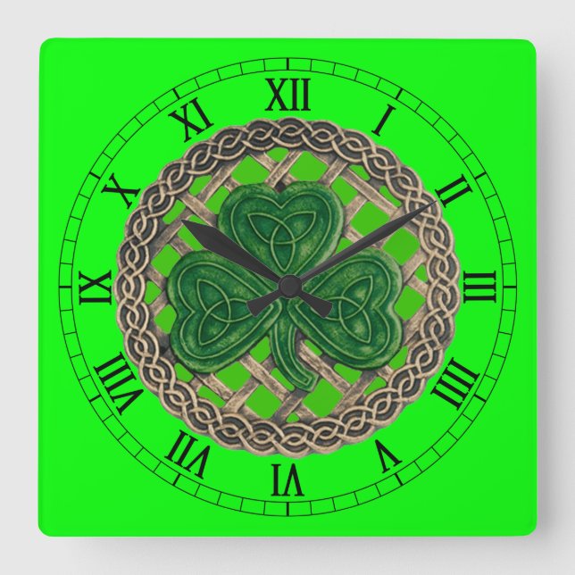 Grönt Shamrock & Celtic Knots Roman Numeral Clock Fyrkantig Klocka (Framsida)