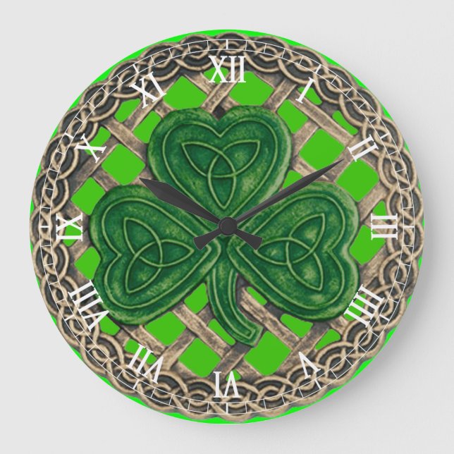 Grönt Shamrock & Celtic Knowledge Numeral Clock Stor Klocka (Framsida)