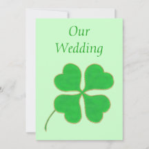 Grönt Shamrock med guld-punkter, bröllopsinbjudan
