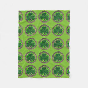 Grönt Shamrock på Celtic Knots Fleece Blanket