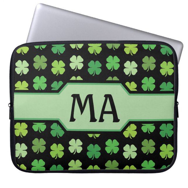 Grönt Shamrocks med Monogram Initialer Laptop Fodral (Framsidan)