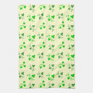 Grönt Shamrocks Mönster på Cream Kitchen Towel Kökshandduk