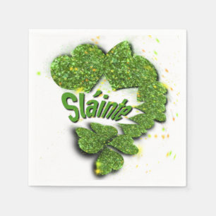 Grönt Shamrocks Pärlande hjärtan Shainte Pappersservett