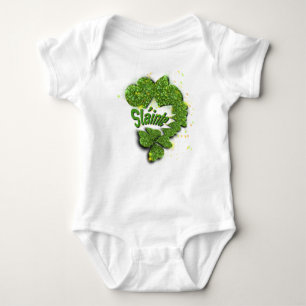 Grönt Shamrocks Pärlande hjärtan ShainteT-Shirt T Shirt