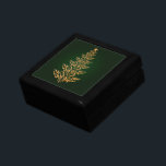 Grönt Snyggt Julgran Gift Box Minnesask<br><div class="desc">Vilket bättre sätt att presentera den speciella gåvan än att lägga den i en originalpresentlåda av trä, det är en unik och praktisk gåva i sig. Lägg till klockan, smycken, nycklar till den nya bilen, spelar ingen roll. En gåva inuti en gåva till en speciell överraskning i extra. Av lackerat...</div>