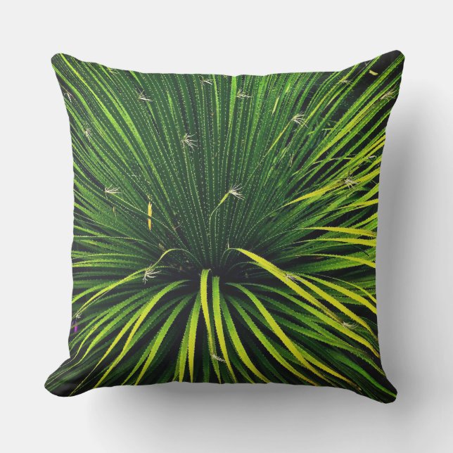 GRÖNT SOTOL PLANT /OUTDOOR PILLOW KUDDE (Framsida)