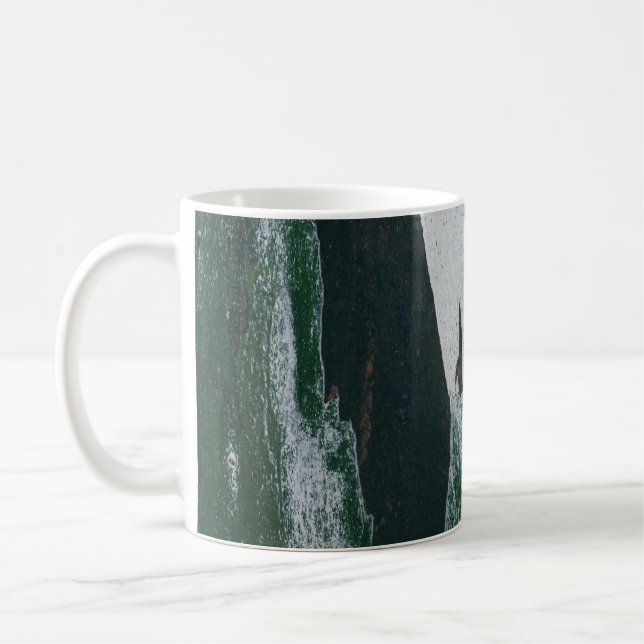 Grönt-, svart- och beige-målning kaffemugg (Vänster)