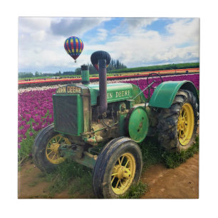 Grönt Tractor in Tulip Fält, Oregon Kakelplatta