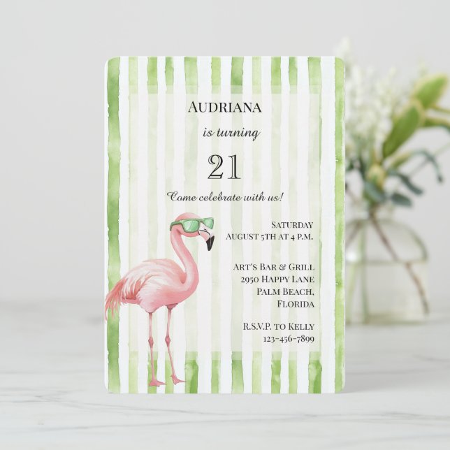 Grönt White Rand Rosa Flamingo Birthday Inbjudningar (Stående Fram)