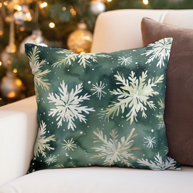 Grönt White Snöflingor Vinterjul - Helgdag Kudde (Green and white snowflakes Christmas/holiday decorator pillow)