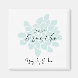 Grönt Yoga Breathe White Blommigt Magnet
