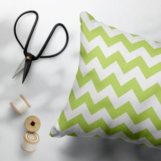 Grönt Zigzag, Grönt Chevron, Geometric Mönster Prydnadskudde (Skapare uppladdad)