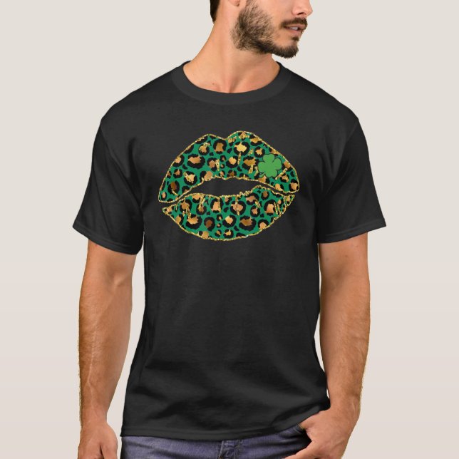Grönten Leopard Läppar Kiss Me St Patricks Coola  T Shirt (Framsida)