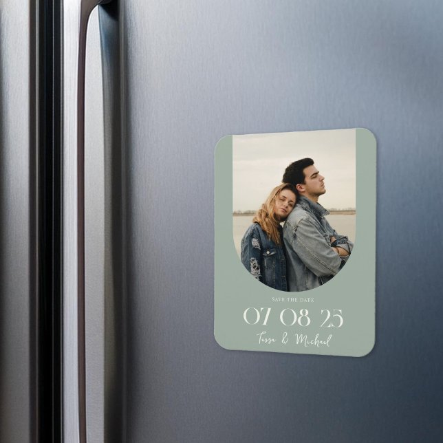 Grönten Modern Boho Arch Photo Sage Spara datum Magnet (Skapare uppladdad)