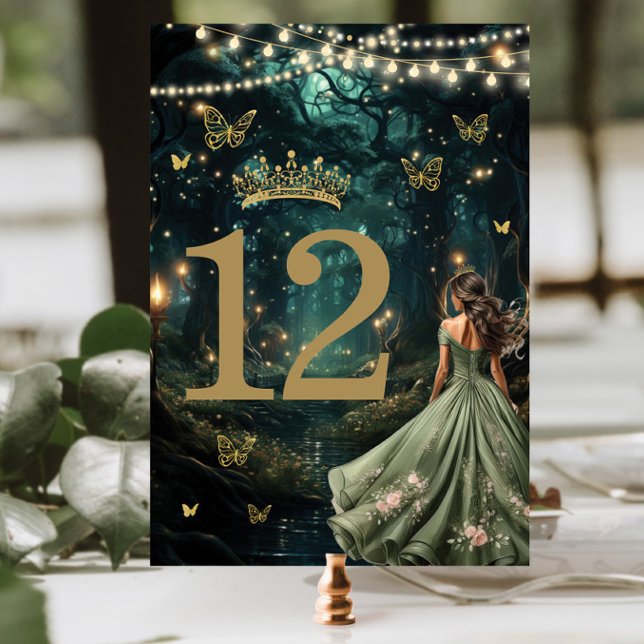 Grönten Quinceañera, förändrad Forest Sage Bordsnummer (enchanted forest starry night sage green dress brunette girl quinceanera sweet 16 table number cards)