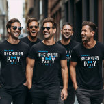 Groom Blue Bowtie Bachelor Party T Shirt<br><div class="desc">Lustigt blått,  svart och vitt bachelor party t-shirt för en groom och hans marskalkar. Ta en för varje medlem i din vängrupp.</div>
