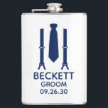 Groom Blue Tie Fickplunta<br><div class="desc">Denna kolv är perfekt för rummen. Om all din bröllopsfest kommer att ha kostym på sig så skulle det vara perfekt för dem alla. Avslappnaden är ännu formell. De skulle vara underbara för en reklamfest eller helg. Titeln kan ändras till best man, groomsman, vaktmästare osv.</div>