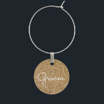 Groom - Gnistran Bröllop Guld Glitter Berlock Vinglas<br><div class="desc">Groom - Guld Faux Glitter och Gnistra Elegant bröllop Mottagningsvincharm. Vinglasmarkör Guld gör en underbar Bröllop eller Bachelor-gåva till den speciella person som kärlek guld. Kontakta designern om du vill ha matchande artiklar.</div>