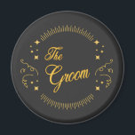 Groom GoldBlack Bröllop Elegant Modern Magnet<br><div class="desc">Groom GoldBlack Bröllop Elegant Modern Magnet är underbart för Groom till bära. Det är också en fin gåva till Groom.</div>